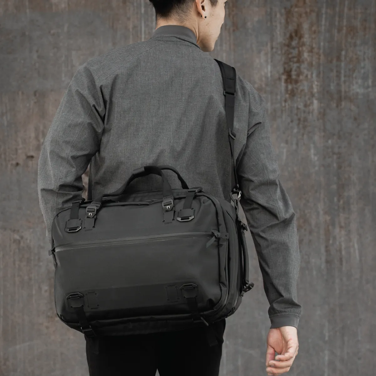 Black Ember Forge | 20-30L Expandable 3-Way Commuter Pack