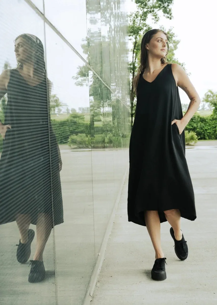 Bodybag Cassis Dress - Black or Navy (Online Exclusive)