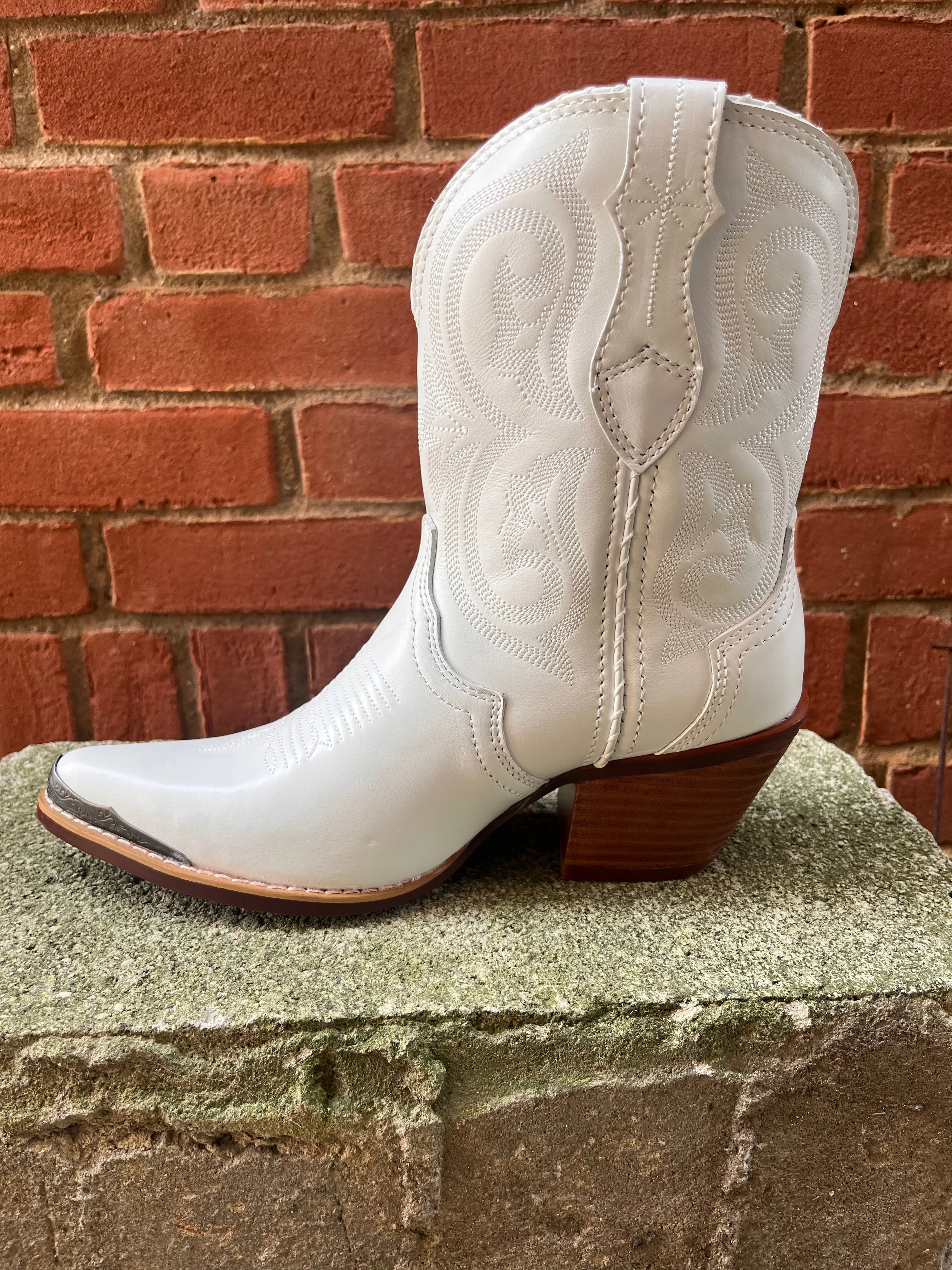 Durango Women's Crush White Cowgirl Boots DRD0465