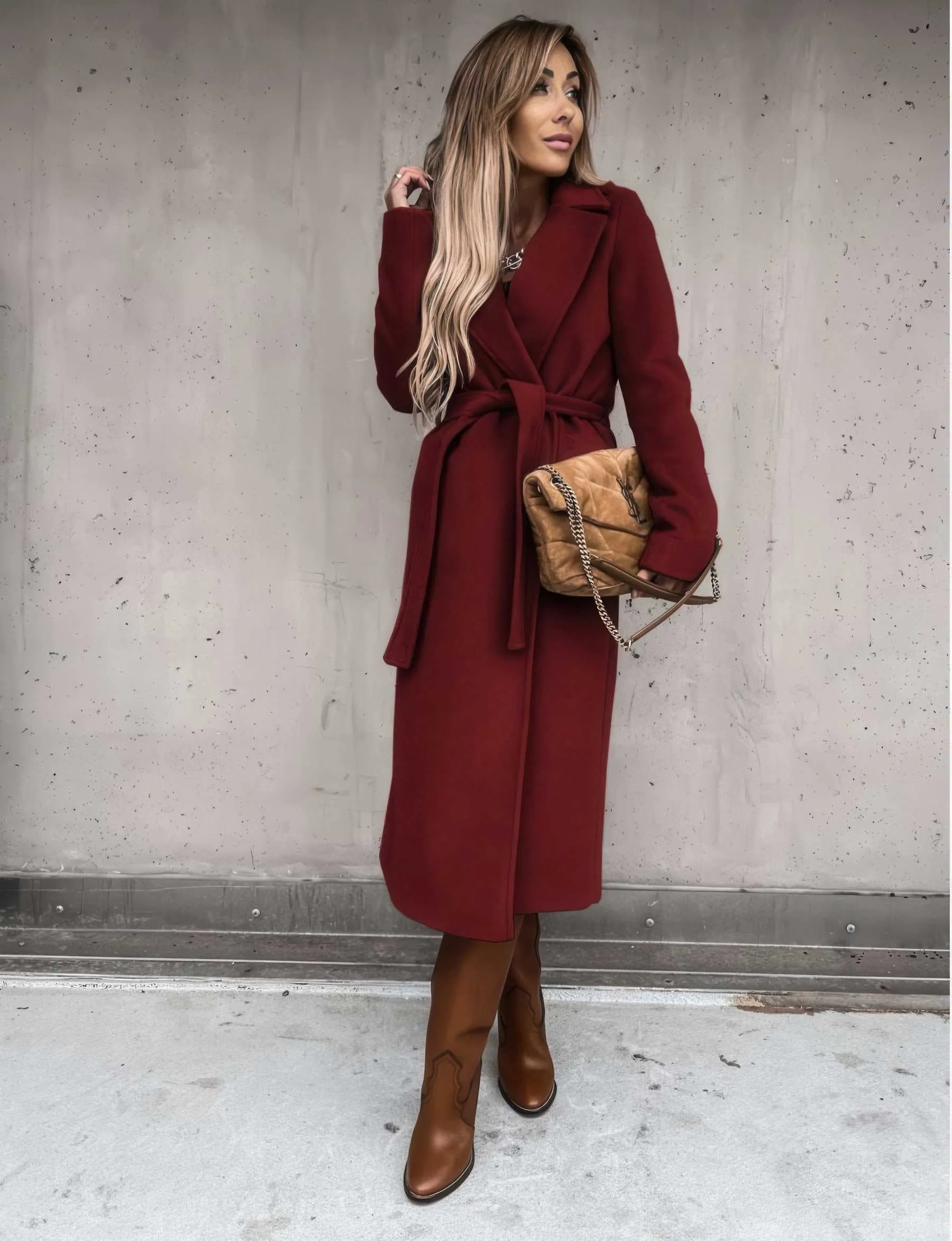 Glow Chic's V-Neck Woolen Coat – Simple, Fashionable Lace-Up Long Coat