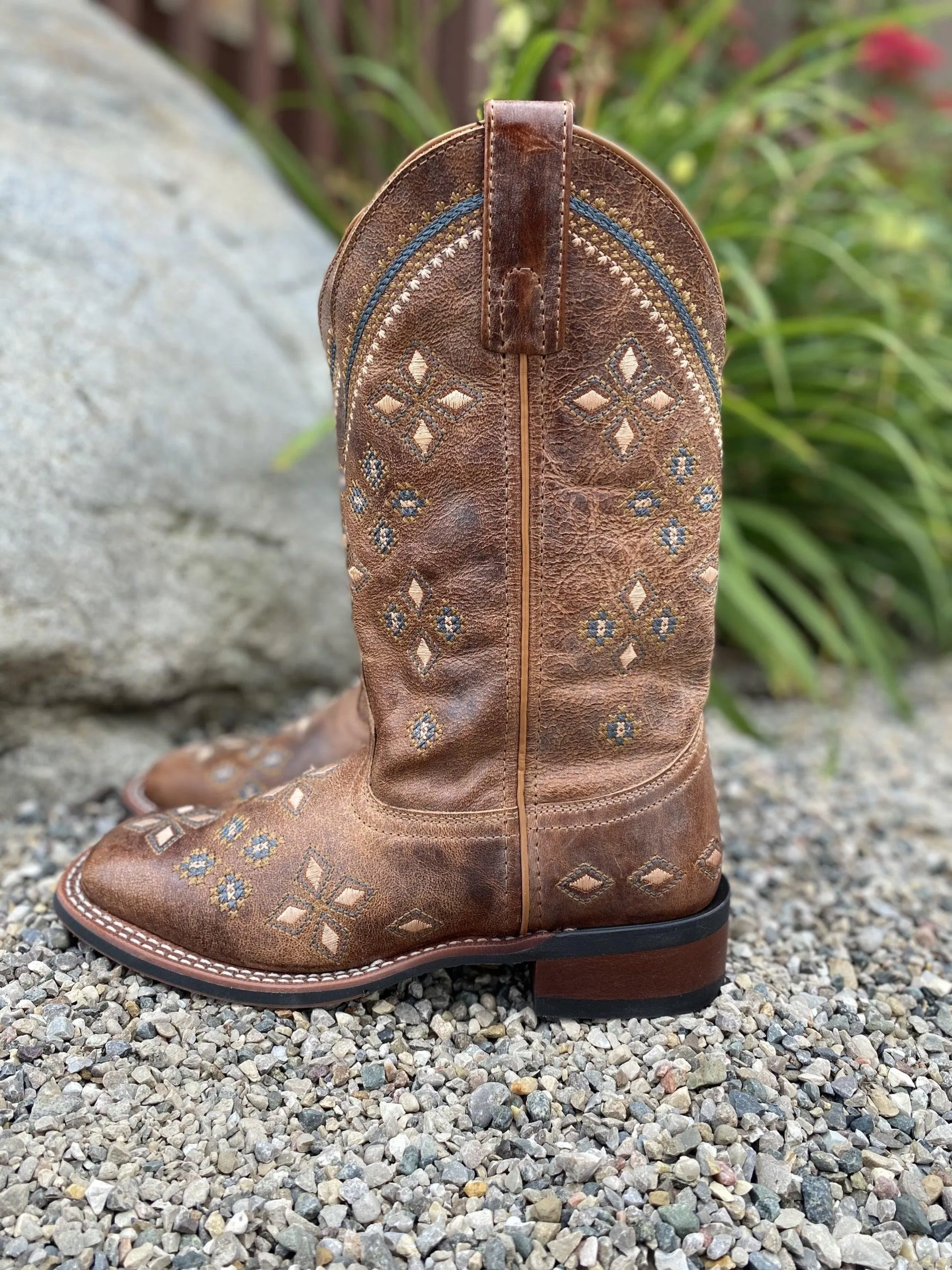 Laredo Women's Jossie Tan Square Toe Cowgirl Boots 5813