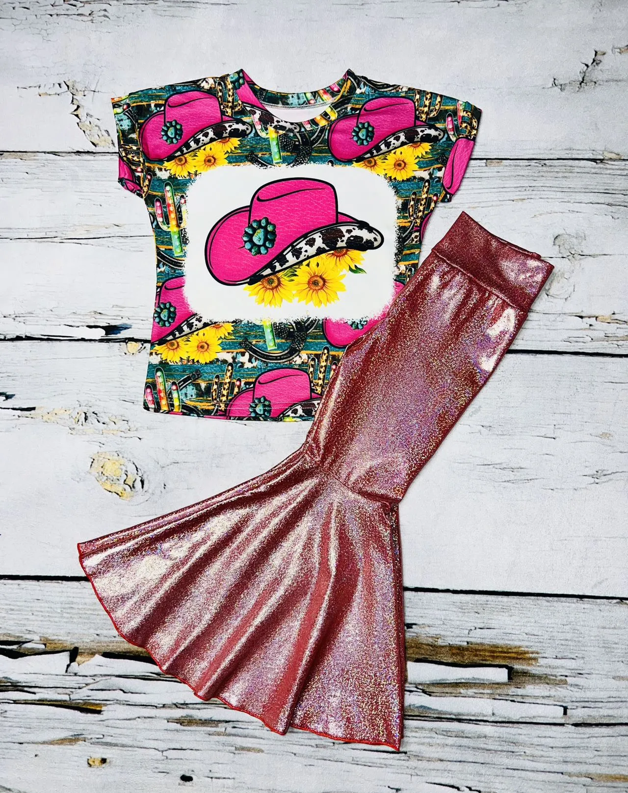 Pink cowboy hat, cactus, & sunflowers short sleeve top DLH0913-17