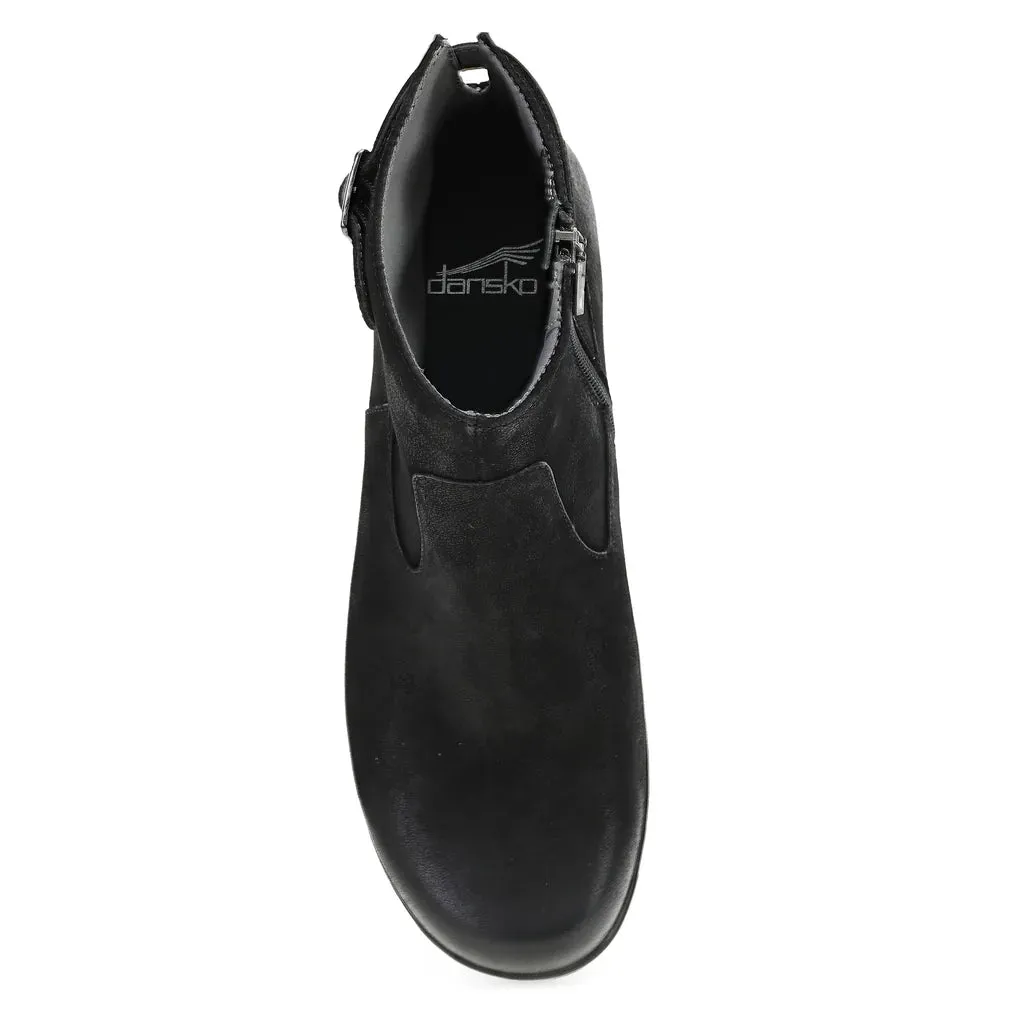 Women's Dansko Finnley Color: Black