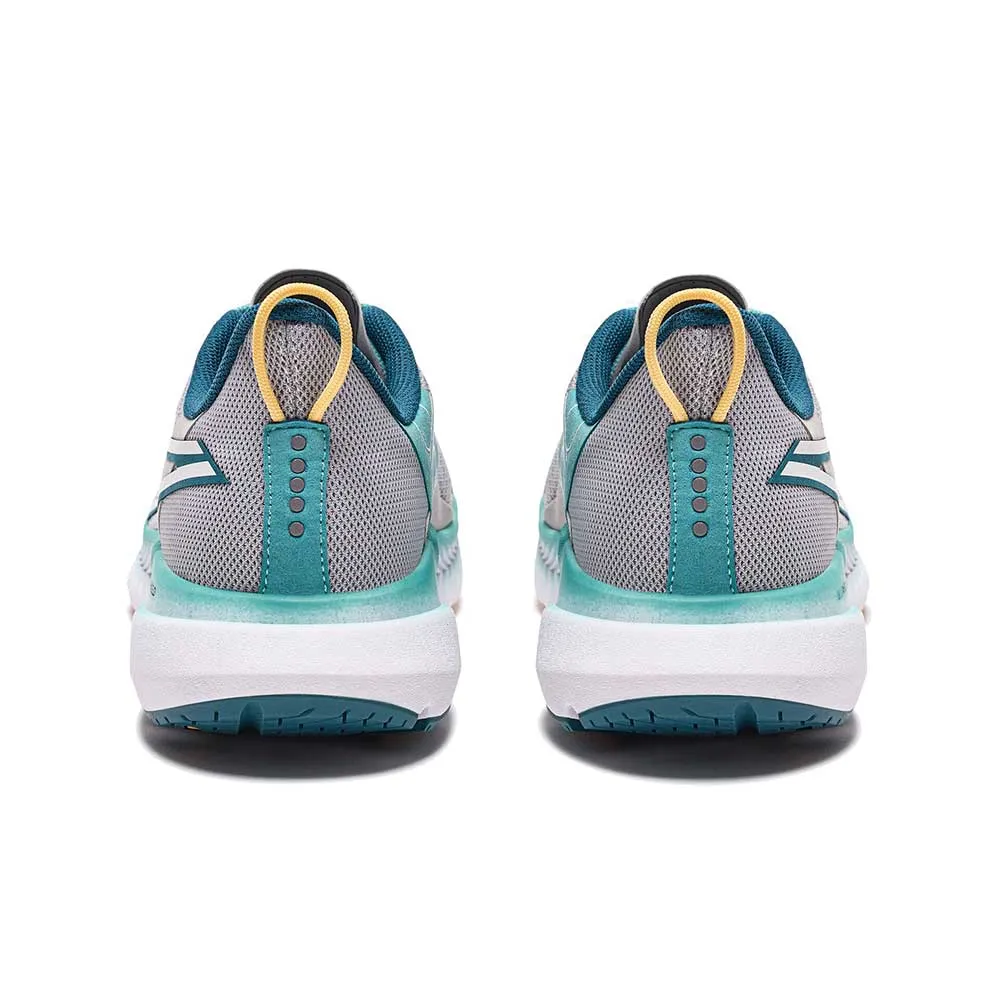 Women's Mythos Blushield Volo 4 Running Shoe - Silver Dd/Dusty Turquoise - Regular (B)